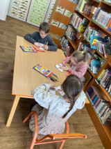 Prvňáci karneval a masopust (9).jpg